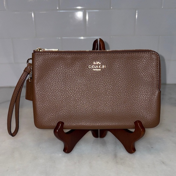 Coach Pebbled Leather Double Zipper Wristlet Wallet Clutch - Picture 1 of 15